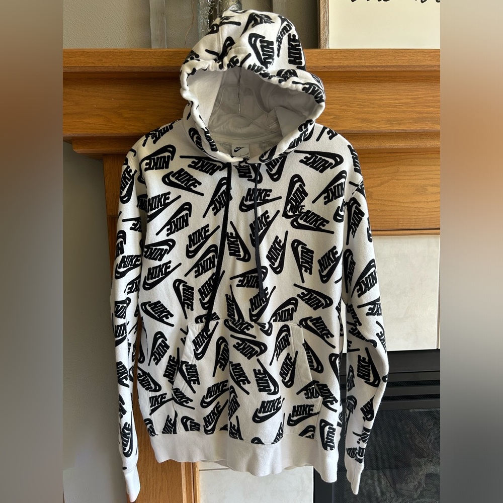 NIKE White Black Logo All Over Print Hoodie Pullover, Mens Small
